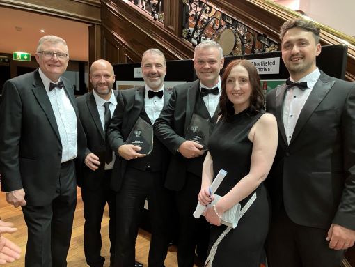 Saica Pack Livingston team with the trophies.