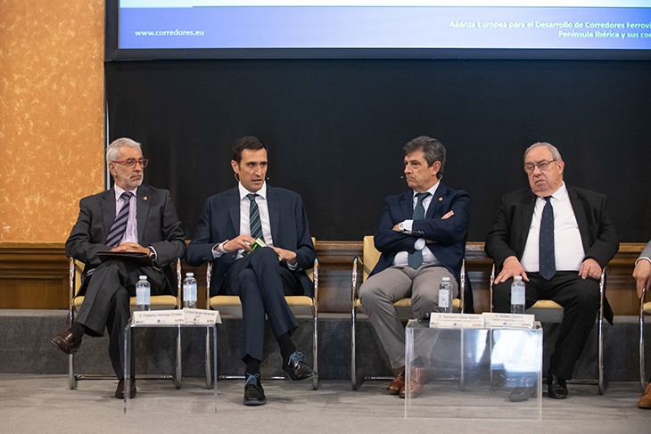 Un momento de la intervención de Enrique Berges, Supply Chainn Logistics Services Iberia Manager de Saica, en el foro sobre la TCP (Gobierno de Aragón).